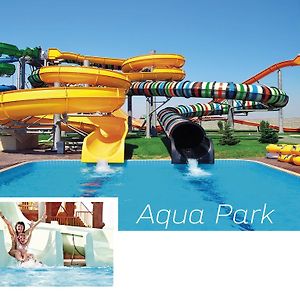 Wonasis Resort & Aqua Hotel